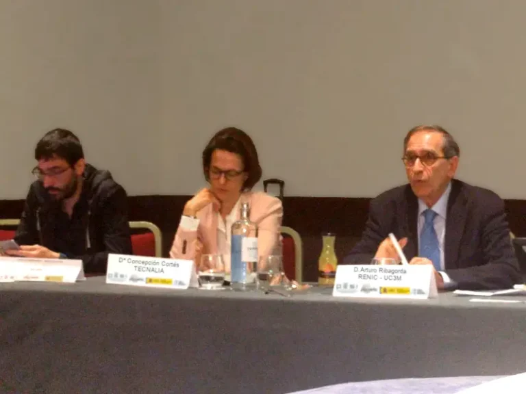 RENIC moderador en un grupo de trabajo de la plataforma PESI