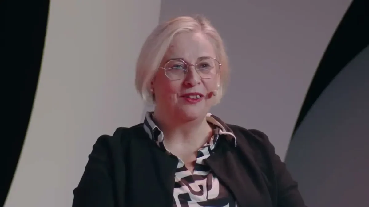 Ana Ayerbe, presidenta de RENIC, durante la mesa redonda del X Aniversario de RENIC en 20ENISE